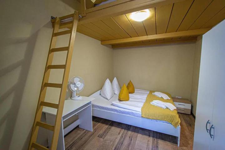 Cozy Homestay At Prague Main Station Dış mekan fotoğraf